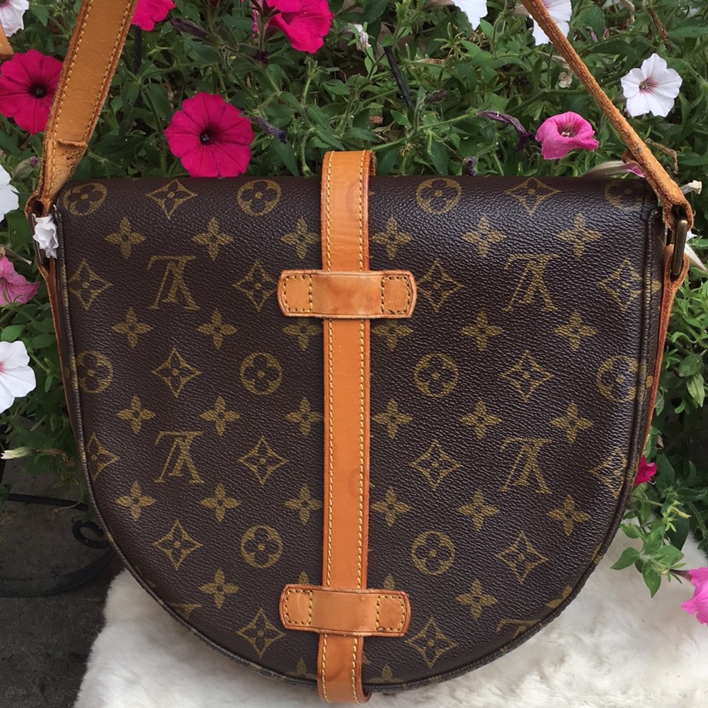 Authentic Louis Vuitton Chantily MM. - Picture 6 of 16